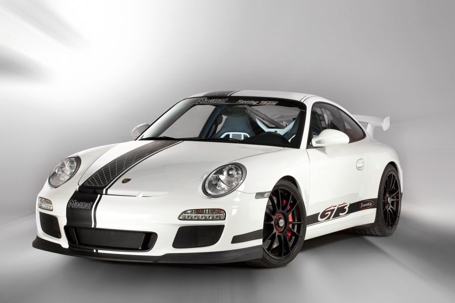Porsche 911 GT3 Snowmobile by Magnat '2011